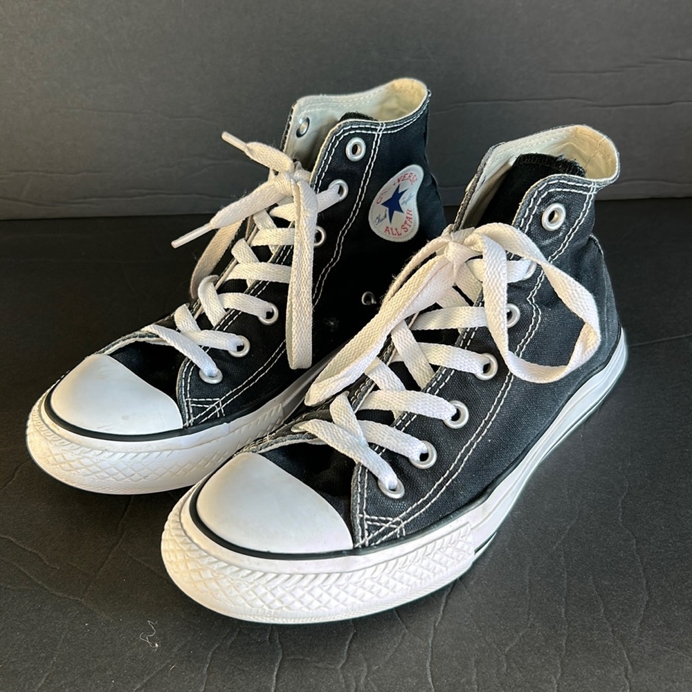Converse Chuck Taylor All Stars size 2